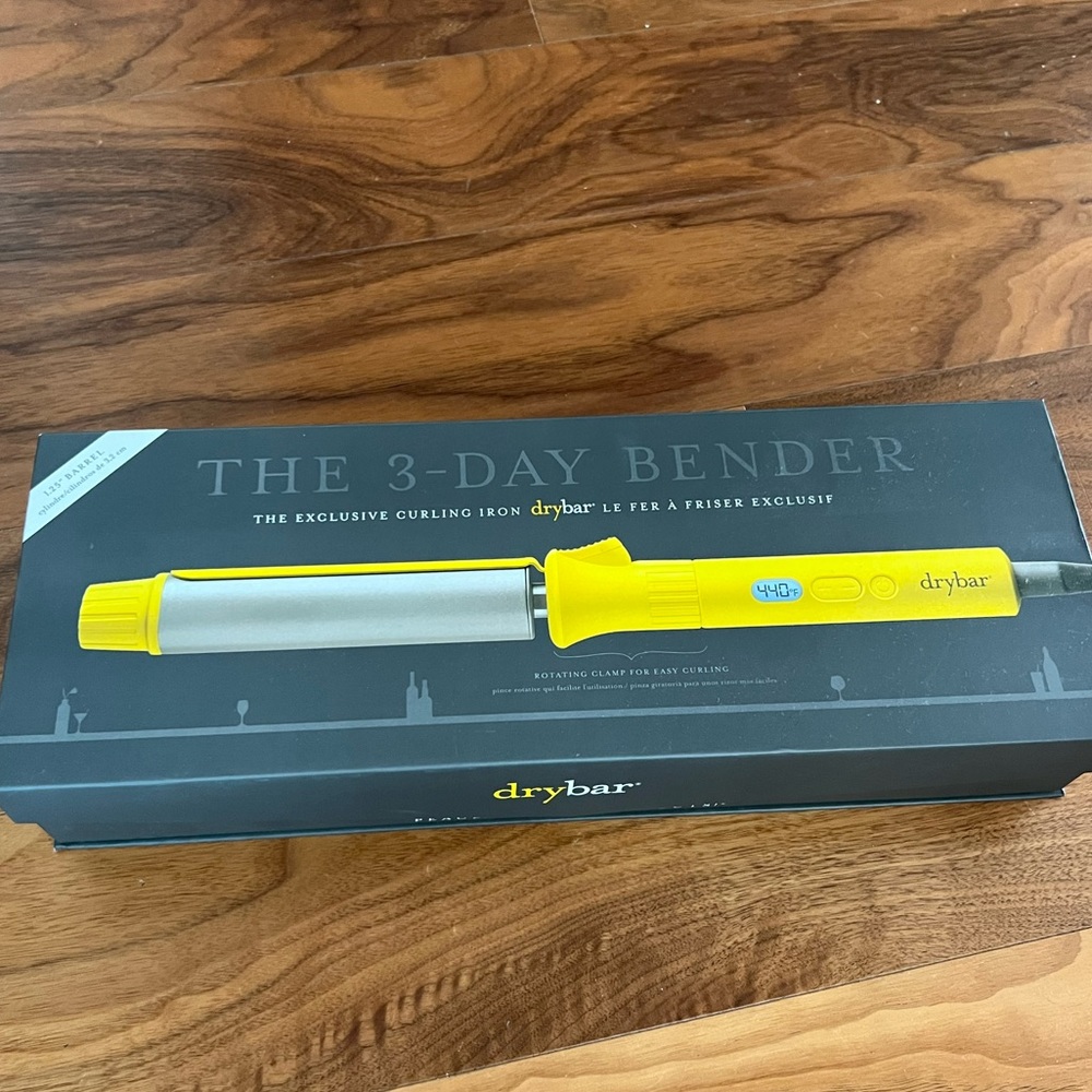 Drybar 3-day bender curling iron